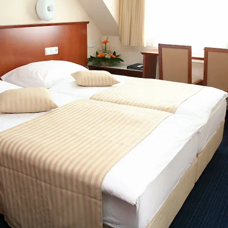 Hotel Hum
